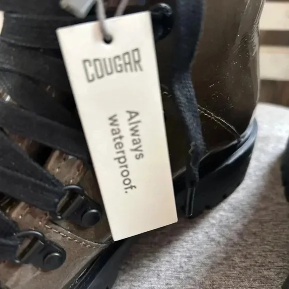Cougar Nash Waterproof Hiker Boots Stone Crinkle Patent Sz 6