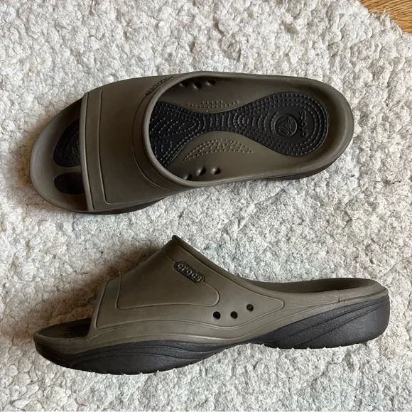 Crocs Unisex Brown Slip On Modi 2.0 Fisherman Sandals Style 15605