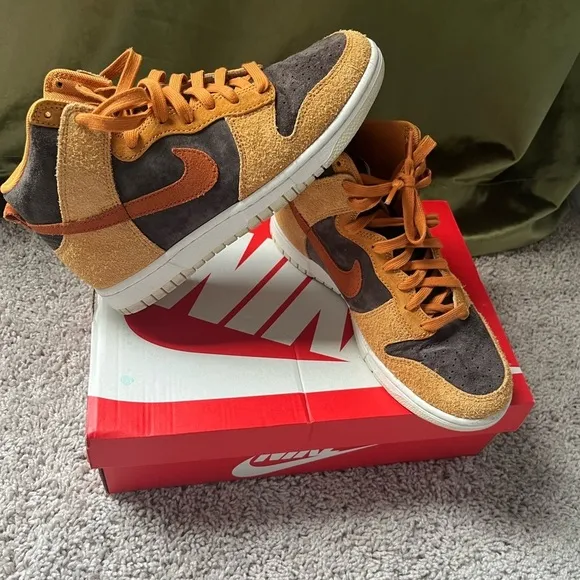 Curry Dunks size 7 big‎ kids high top suede basketball sneakers