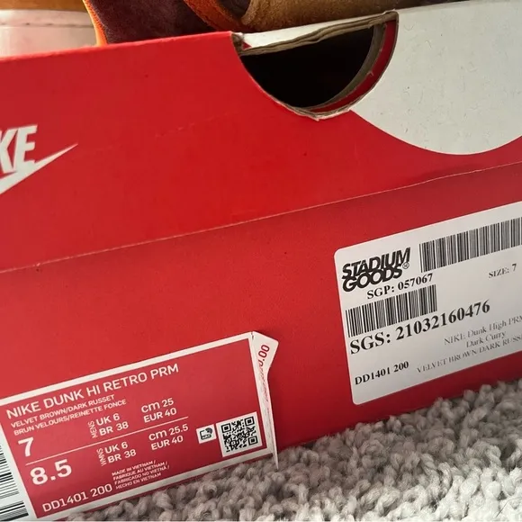 Curry Dunks size 7 big‎ kids high top suede basketball sneakers