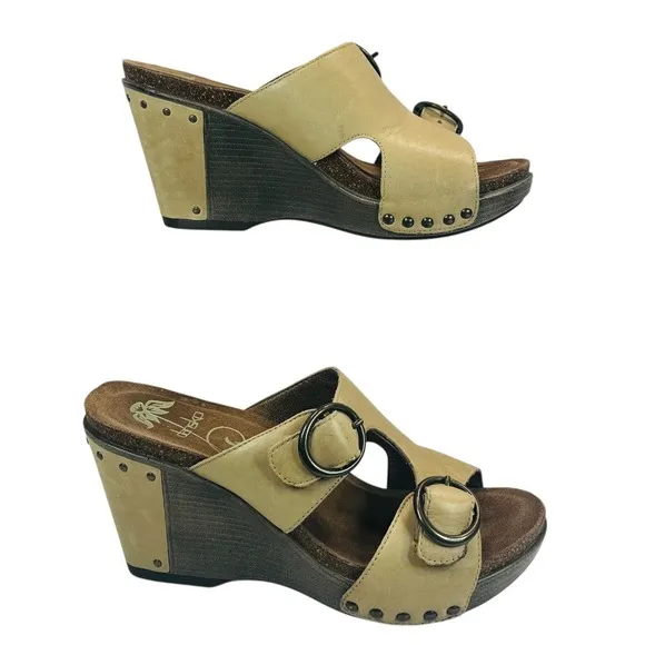 Dansko Fern Buckle Wedge Sandals Full Grain Leather Studded Beige Sz 36 5.5 6