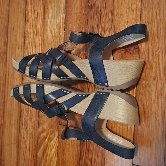 Dansko Leather Sandals 4/19