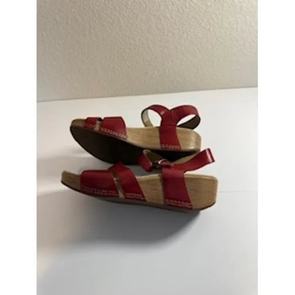 Dansko Red Leather Wedge Sandals Strappy Comfort Casual Shoes Size 41