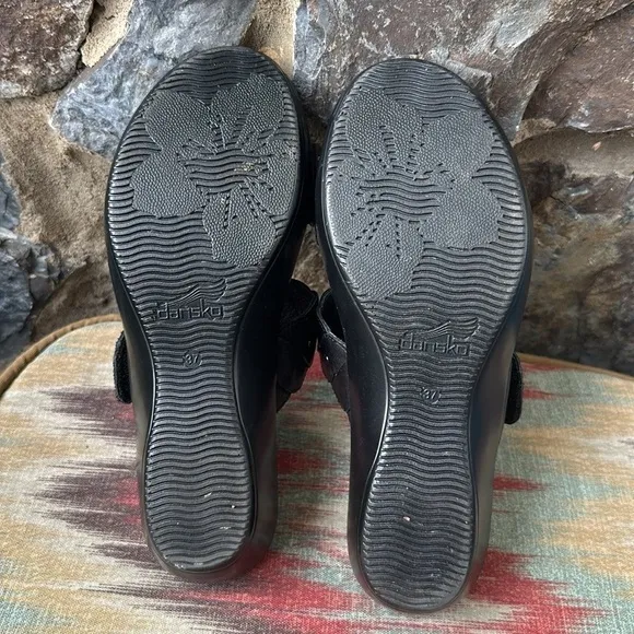 Dansko Sandals Women's 37 EU 6.5-7 US Black Slides Braided Studded Straps