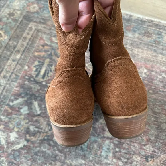 Dingo Tumbleweed Western Whiskey Brown Suede Booties Ankle Boots 10