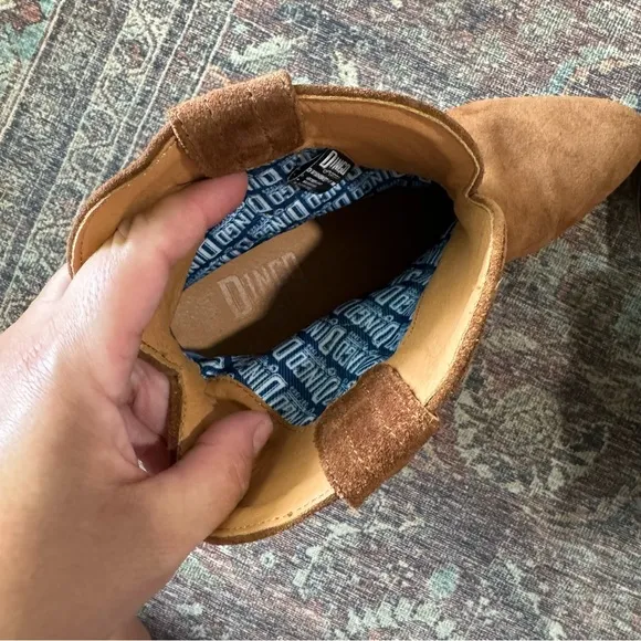 Dingo Tumbleweed Western Whiskey Brown Suede Booties Ankle Boots 10