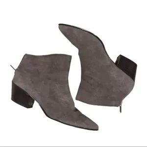 DKNY Bason Ankle suede boots 9.5