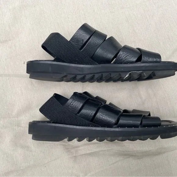 Dolce &amp; Gabbana Black Leather Sandals men’s 7 1/2