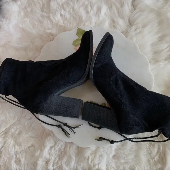 DOLCE VITA CASEE BLACK LEATHER BOOTIE