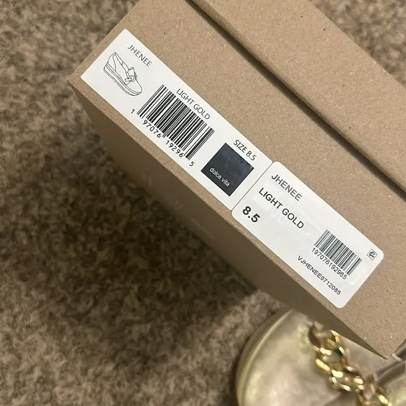 Dolce Vita Jhenee Espadrille Light Gold Nubuck Sneakers; 8.5 EUC w/ Box
