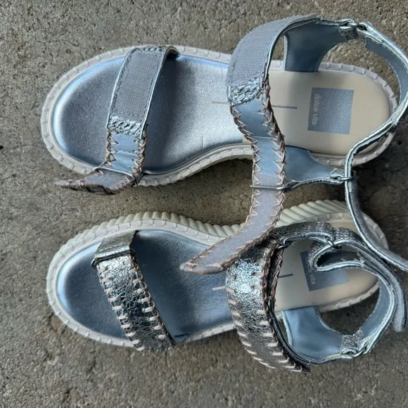 Dolce Vita NWT size 6 silver sandals.