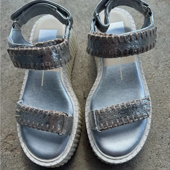 Dolce Vita NWT size 6 silver sandals.