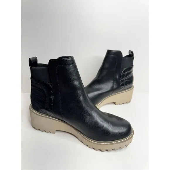Dolce Vita Wedge Boots Womens Size 8 Black Lug Sole Chelsea Pull On Booties