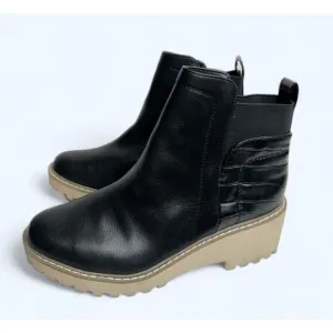 Dolce Vita Wedge Boots Womens Size 8 Black Lug Sole Chelsea Pull On Booties