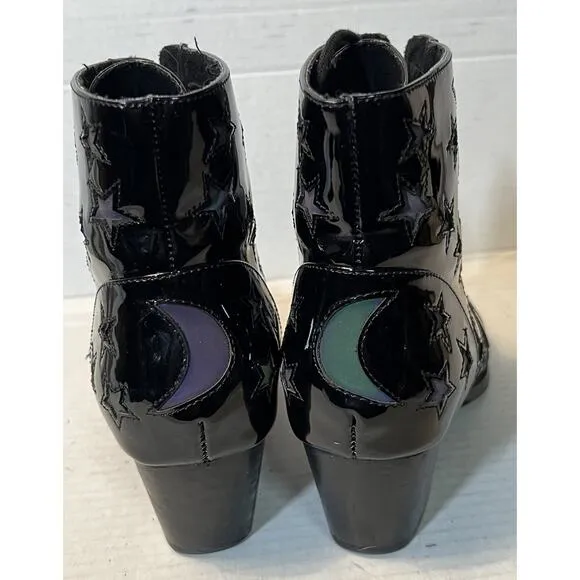 Dolls Kill yru patent black aura moon &amp; stars holo reflective pointed boots Sz 7