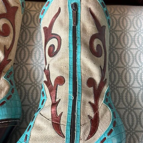Donald J. Pliner Turquoise Western Couture Collection 8.5M.