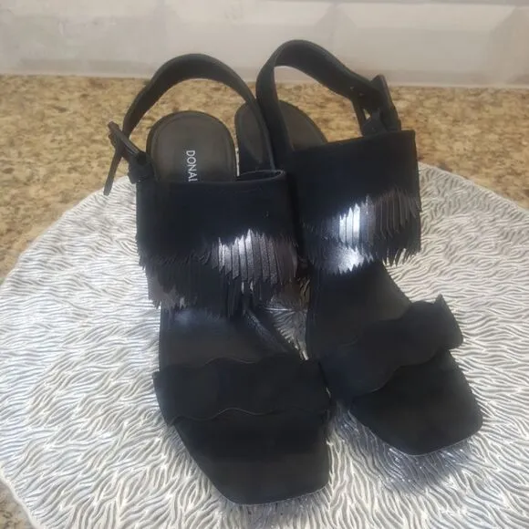 DONALD PLINER &quot;Mylo&quot; Fringe Sandals - Size 9 1/2