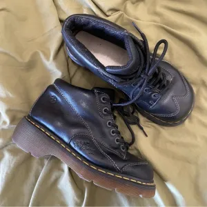 Dr Martens 12278 Rare Vintage Chunky Sole Leather Lace Up Black Boots Flowers 8