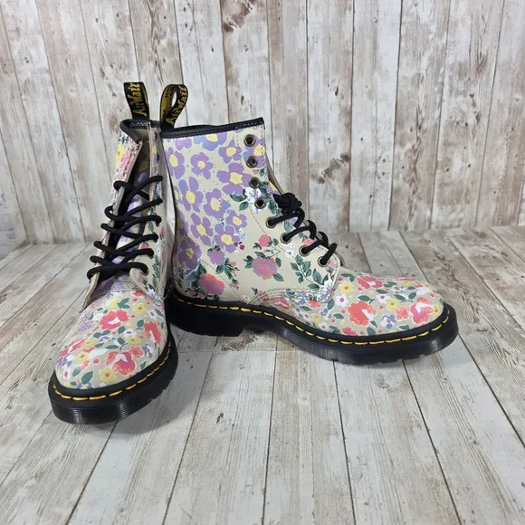 Dr. Martens 1460 Floral Combat Boots Colorful Flowers Print Womens US 8