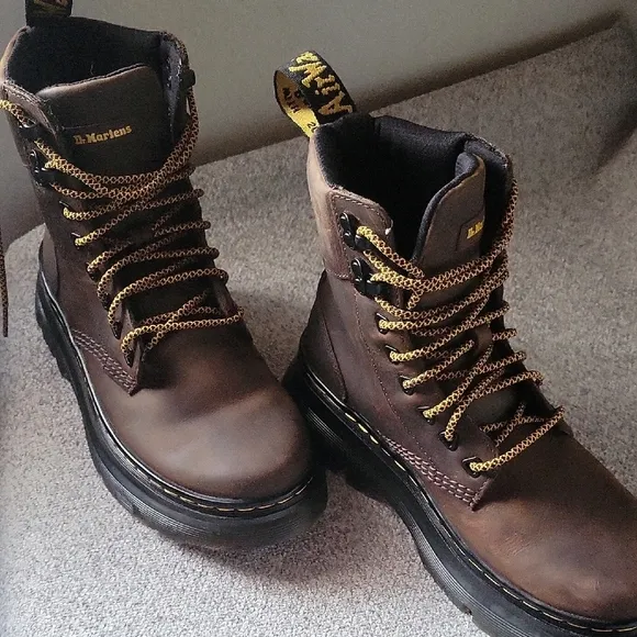 Dr. Martens Brown Leather Tarik Boots Unisex Size 6 Men's Size 7 Ladies