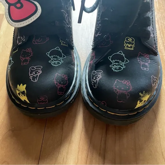 Dr. Martens Hello Kitty Chunky Black Moto Boots with Colorful Print Childs 12