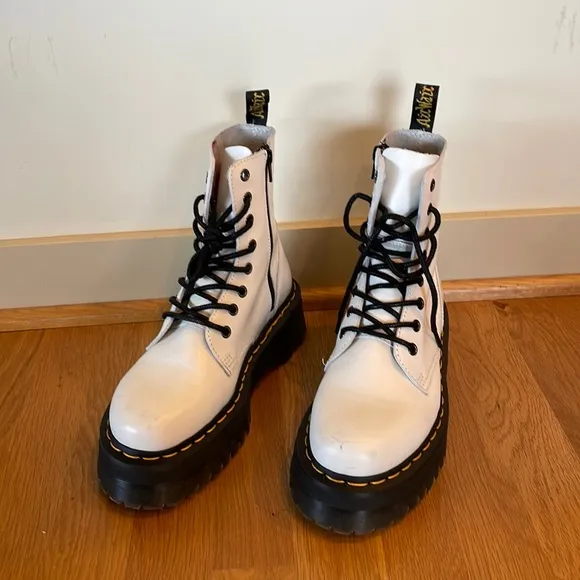 Dr. Martens JADON SMOOTH LEATHER PLATFORM BOOTS White Size US 7 EU 38 UK 5