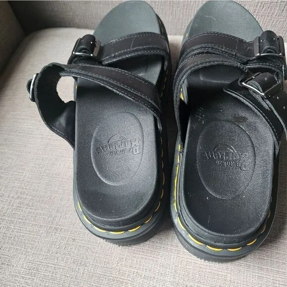 Dr Martens MYLES BRANDO LEATHER BUCKLE SLIDE SANDALS sz 11, like new