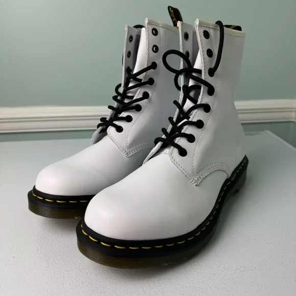 Dr Martens NEW 1460 White Leather Lace Up Boots Size 11