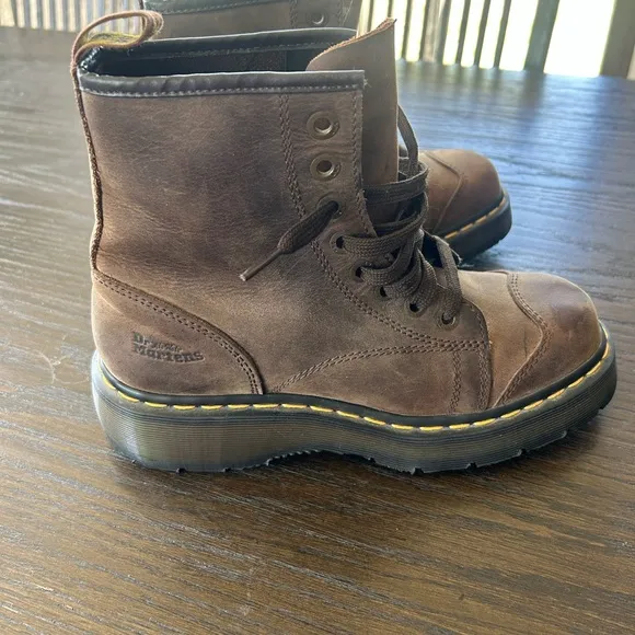 Dr. Martens vintage Brown Leather Men's or women's Boots