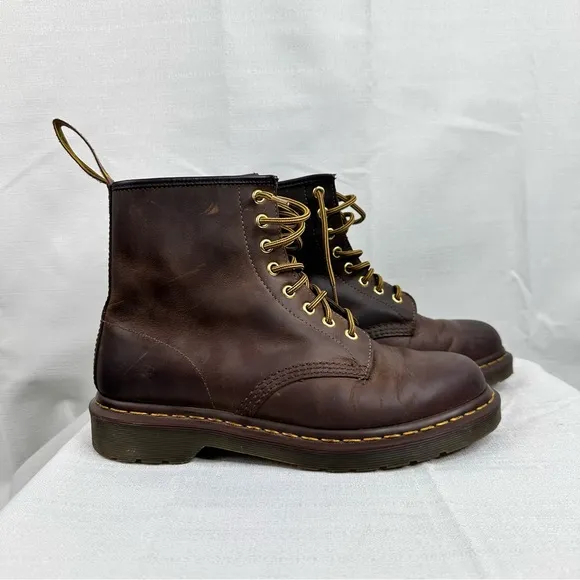 Dr. Marten's1460 Crazy Horse leather lace up boots fall winter chunky classic