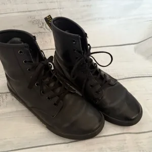 Dr. Martens/Doc Martens Boots Black Classic Leather