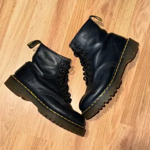 Dr.Martens Made in England Classic 8 Eye Boots Black Size 9.5