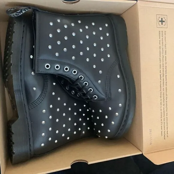 Dr. Martens | 1460 Stud Lug Sole Boot