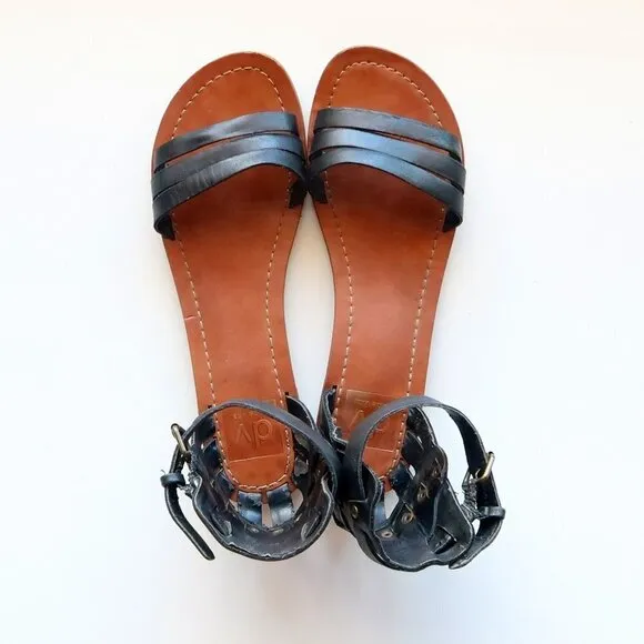 DV by Dolce Vita Black Ankle Strap Open Toe Flat Sandals / Summer Shoes Size 8