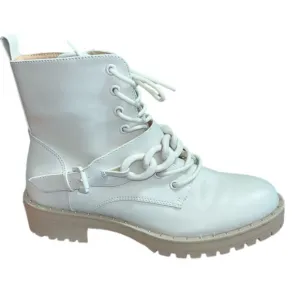 DV by Dolce Vita: Osten: Cream Colored: Chainlink Boots: Size 8.5