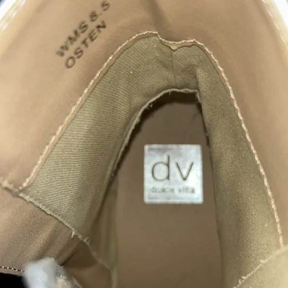 DV by Dolce Vita: Osten: Cream Colored: Chainlink Boots: Size 8.5