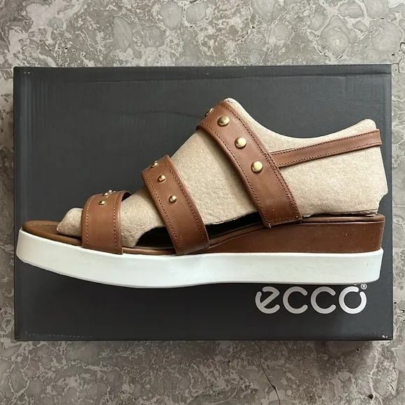 ECCO Whisky Touch Plateau Leather Sandals, Size EU 41 | US 10-10.5 New in Box