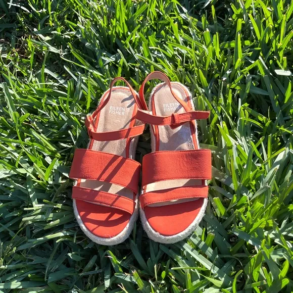EILEEN FISHER  platform sandals size 6.5