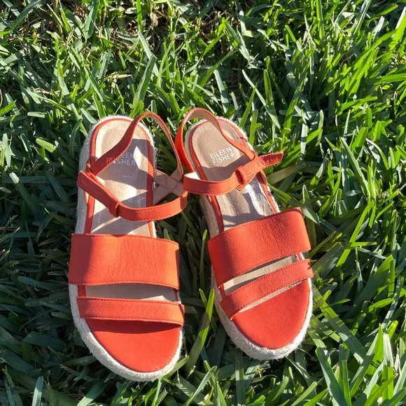 EILEEN FISHER  platform sandals size 6.5