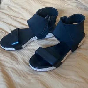 Eileen Fisher sandals size 8