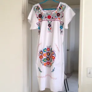 EL REBOZO/MULTI COLOR EMBROIDERED BOHO MEXICAN MAXI DRESS /NEW