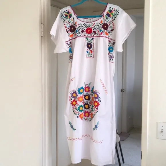 EL REBOZO/MULTI COLOR EMBROIDERED BOHO MEXICAN MAXI DRESS /NEW