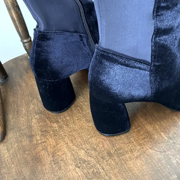 Elegant Navy Velvet Knee-High Boots by NINE WEST-SIZE 9.5 M. NWOTS