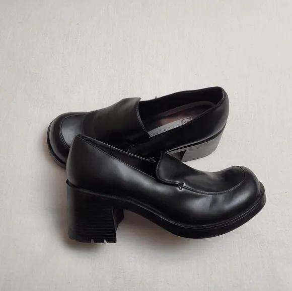 Ellemenno Black Chunky Platform Y2K Ankle Boots Women's Size 8.5 Retro Academia
