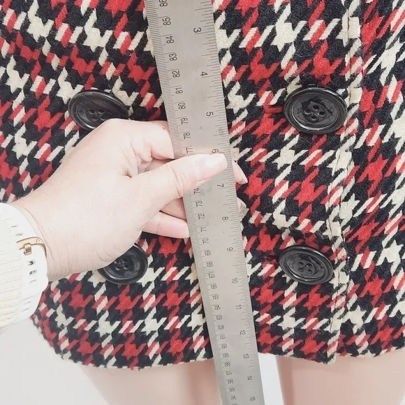 Express Design Studio Plaid Large Button Wool Blend Lined Mini Skirts Size: 4