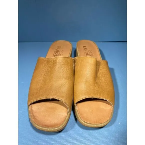 Famolare Leather Buckle Sandals Size 8