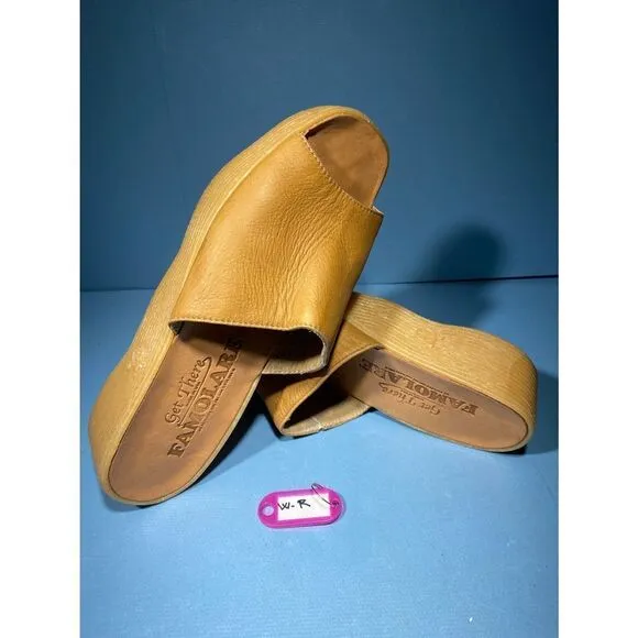 Famolare Leather Buckle Sandals Size 8