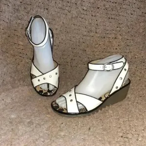 FLY LONDON-White Studded Leather-Ankle Wrap Strap-Wedge-Sz 36-Excellent