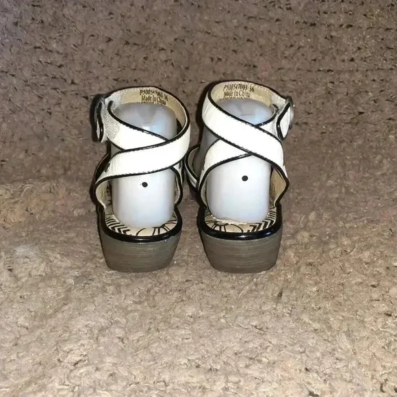 FLY LONDON-White Studded Leather-Ankle Wrap Strap-Wedge-Sz 36-Excellent