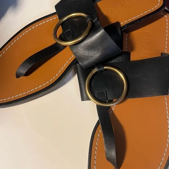 Frame Le Brentwood leather sandals NWOT